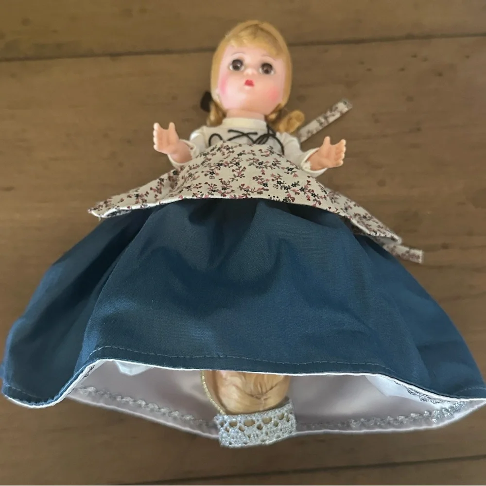 Vtg. Madame Alexander Topsy Turvy Cinderella Doll